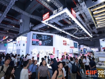 科创企业破局发声：2026上海工博会颠覆性技术发布如何设计吸睛的展台发布流程？